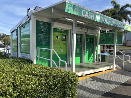 RVM chạy bằng năng lượng mặt trời cung cấp tùy chọn tái chế bền vững