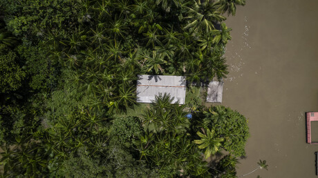 Australia signs declaration to transition from fossil fuels