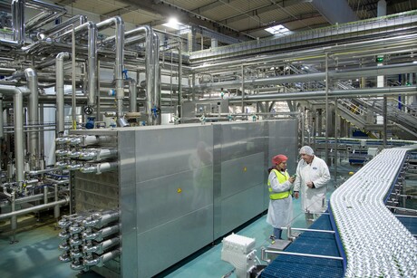 Beverage maker deploys service-based power supply model