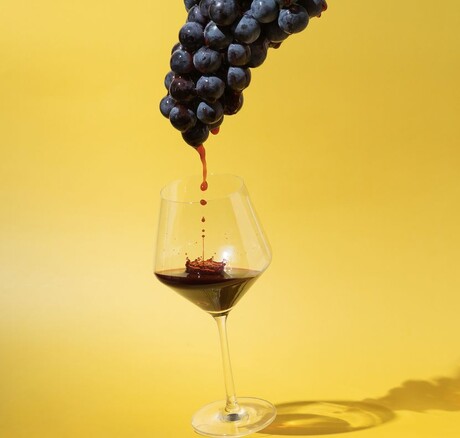 Smart optical sensor detects ripeness for a quality drop