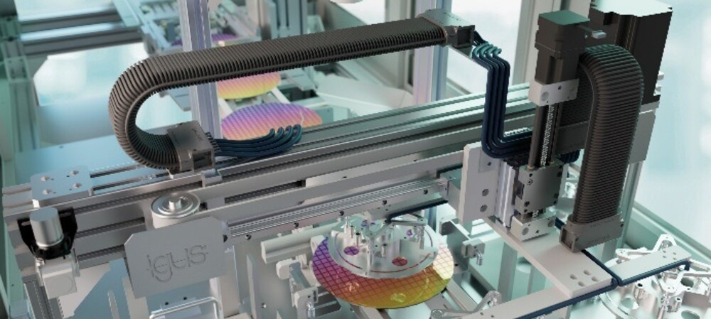 Designing compact cabling for cleanrooms