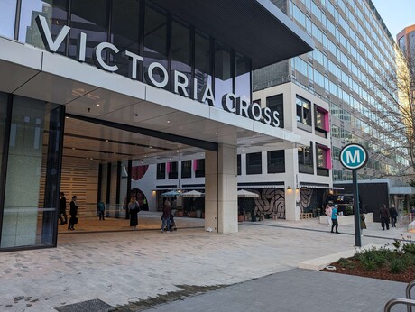 Delivering carrier-grade mobile connectivity at Victoria Cross station