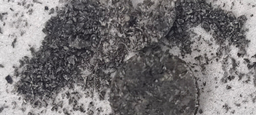 Peanut shells used for high-quality graphene