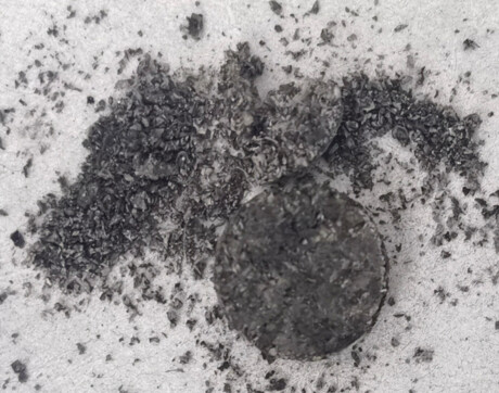 Peanut shells used for high-quality graphene