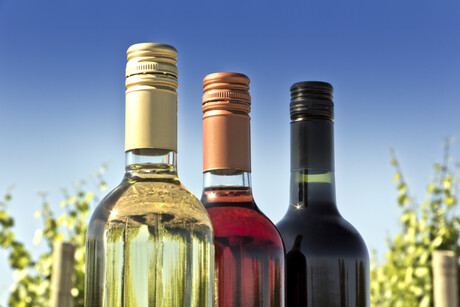 Alcohol-removing technology to help remedy smoke-tainted wine