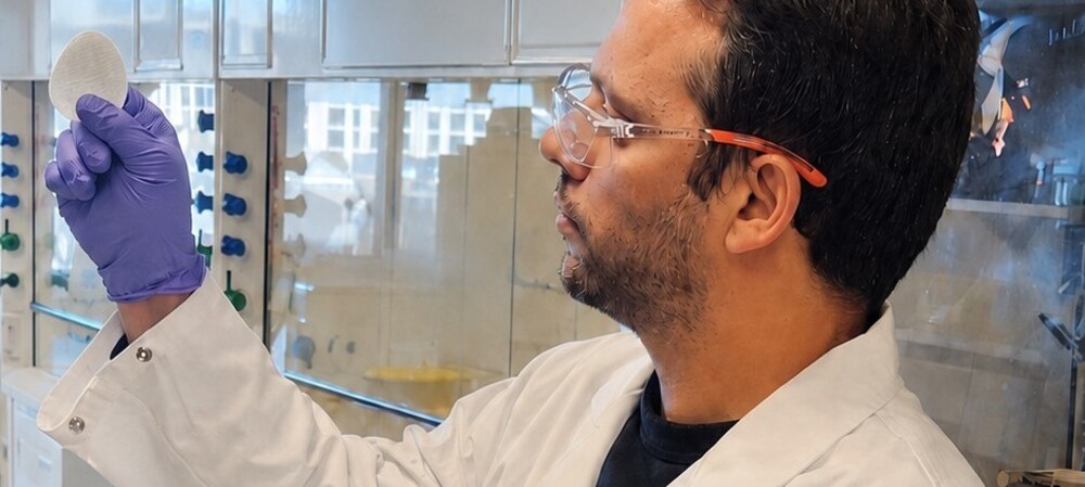 Researchers develop new way to recycle plastics