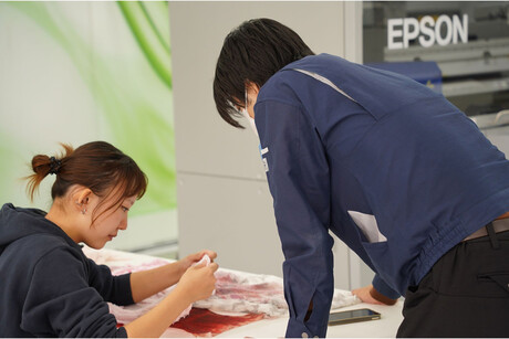 Epson renews fashion partnership