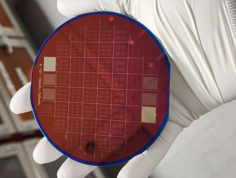 Rethinking AI hardware with tiny vibrating silicon beams