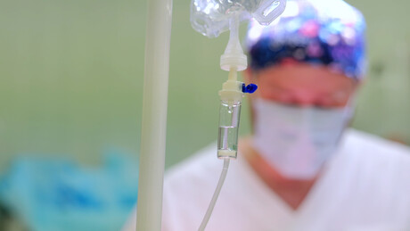 Turning point &mdash; optimal antibiotics for golden staph bloodstream infections