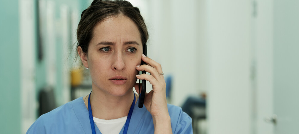 Australian hospital workers' mobile phones carry deadly superbugs &mdash; study reveals