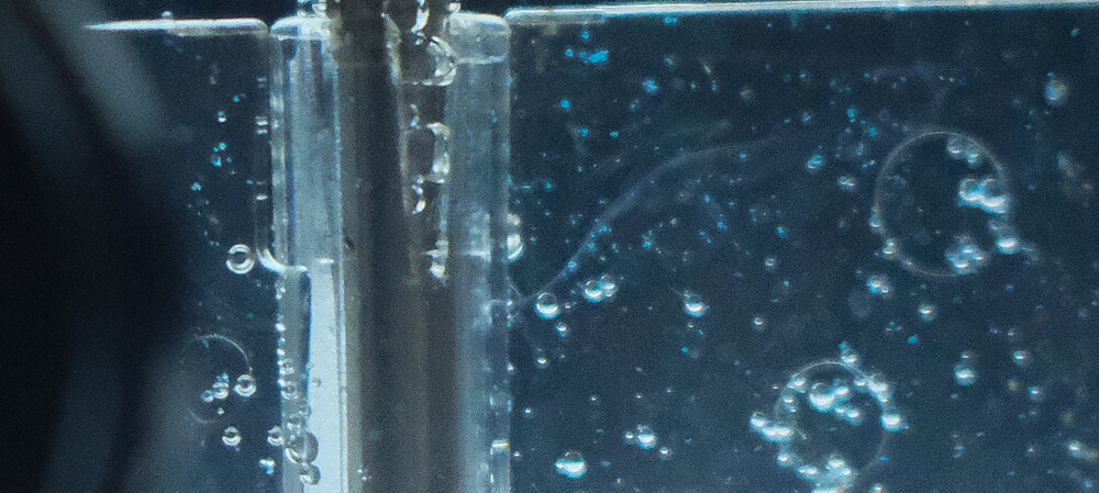 Microbubbles remove microplastics from wastewater