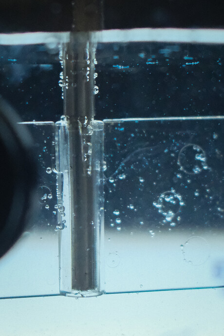 Microbubbles remove microplastics from wastewater