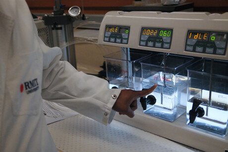 Dual-bubble approach achieves microplastic removal rates of over 90%