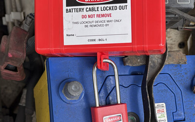 Cirlock Battery Cable Lockout