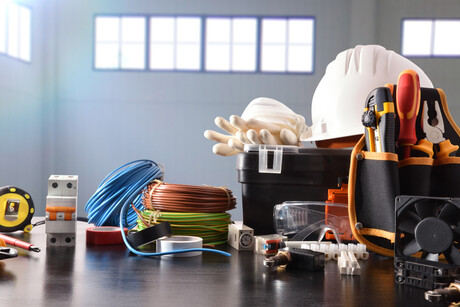 Workers placed at risk of electric shock