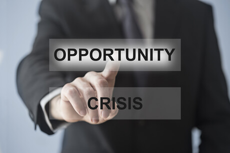 Who holds the keys? The knowledge trap behind major technology contract failures
