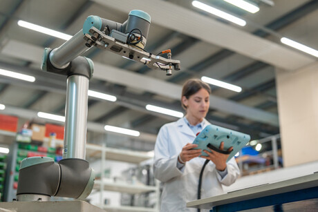 Robots have a positive effect on employment and productivity: report