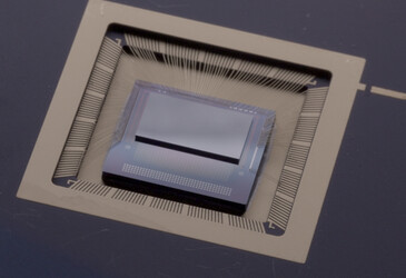 Analog memory boosts computing efficiency