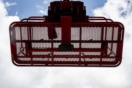 Worker ejection from mobile elevated working platform lands company $140K fine