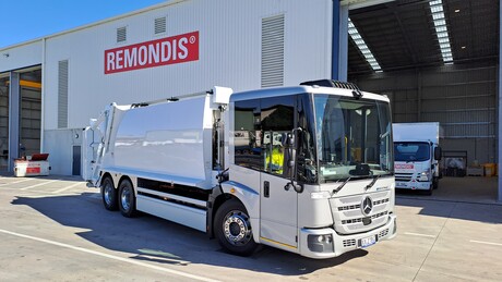 Zero-exhaust-emission truck trialled for commercial waste collection