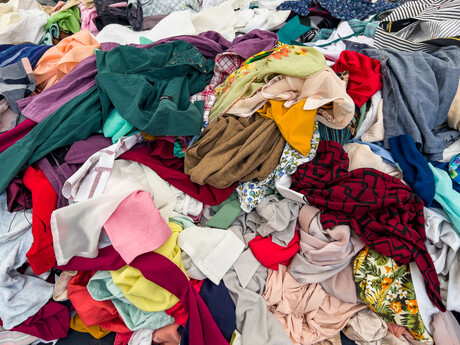 Co-digesting textile and food waste could create renewable methane
