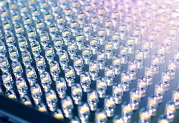 New insights into hybrid LED efficiency