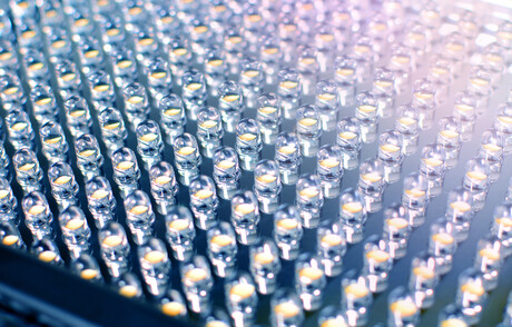 New insights into hybrid LED efficiency